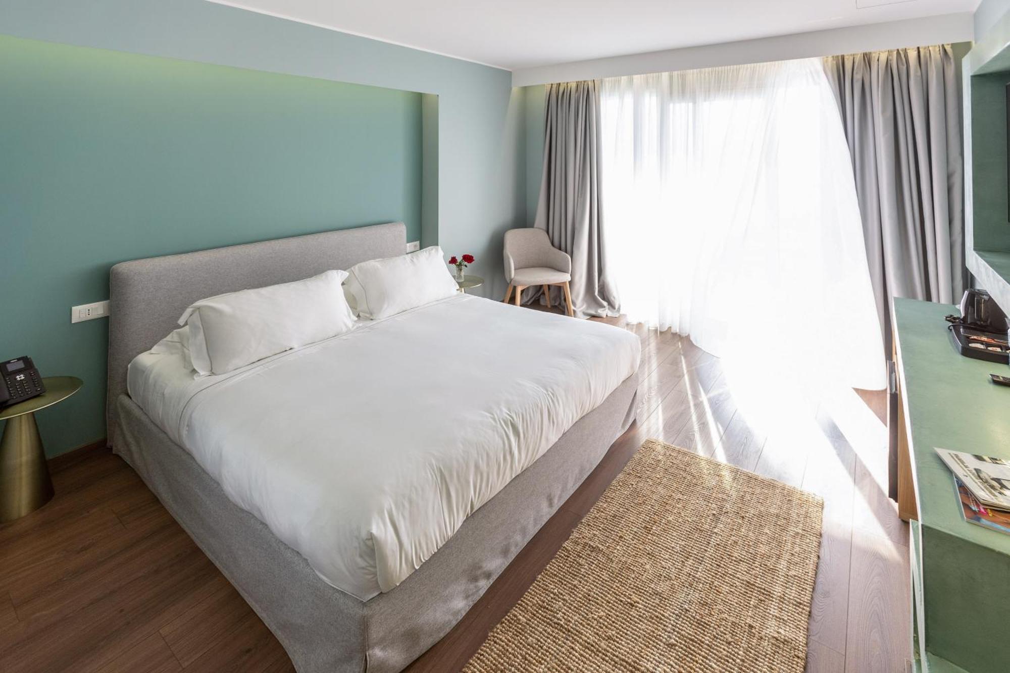 Hotel Vlora Priam, Affiliated By Melia 外观 照片